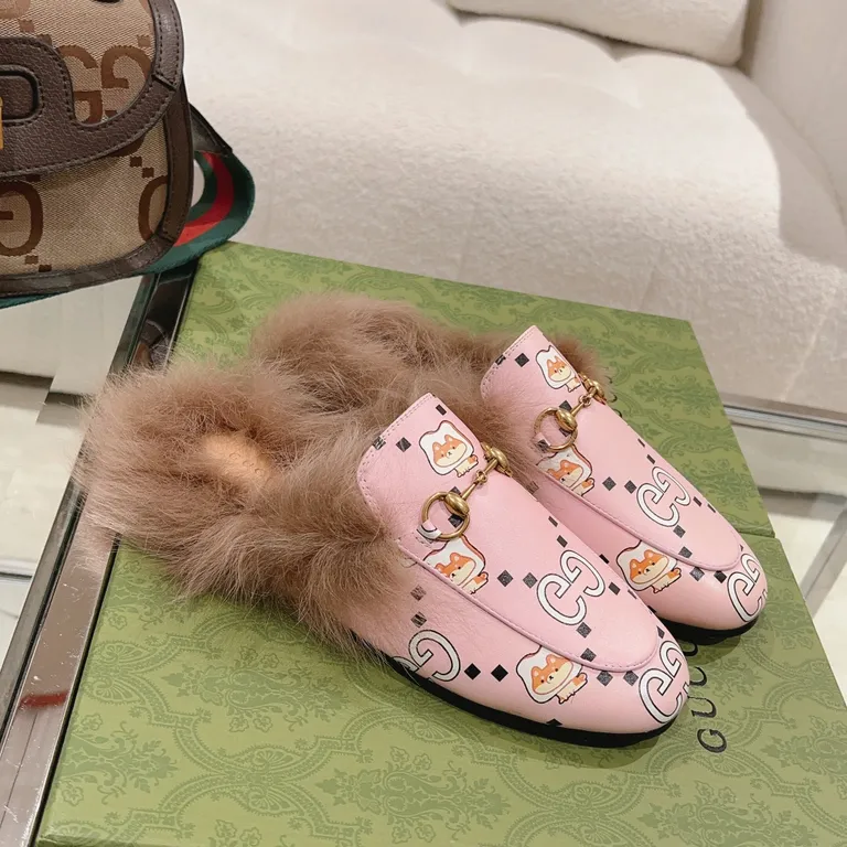 Gucci Shoe 